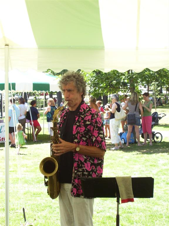 Rob on Sax.JPG